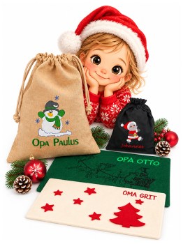 Niedliches Weihnachtsmädchen mit großen Augen, personalisierte Nikolaussäckchen und weihnachtliche Tischsets mit Namen.
