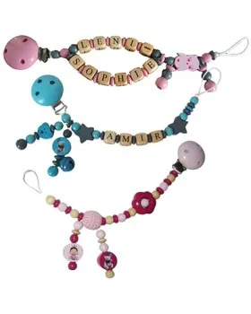 personalisierte Schnullerkette aus vielen verschiedenen Farben selbst nach Wunsch zusammengestellt