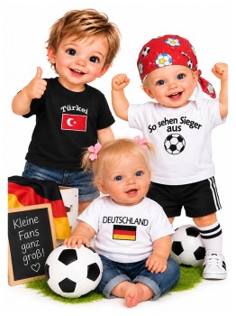 Personalisierte Fußball-Trikots für Babys und Kinder mit Namen aus 100% Baumwolle