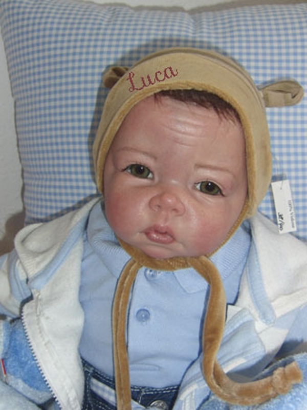 Babymütze mit Name in beige und kleinen Teddyohren