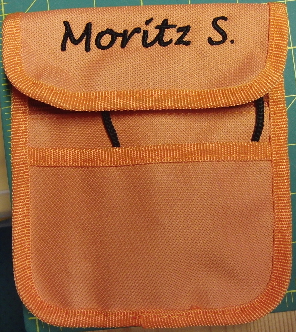 personalisierter Brustbeutel orange