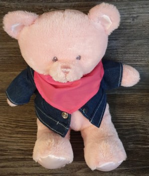 Teddy rosa mit Jeansjacke und Halstuch