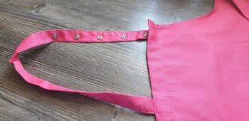 Nackenband mit Druckknöpfen in pink