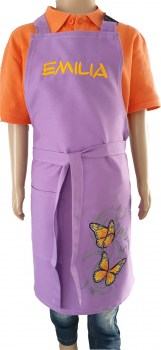 Kinderschürze lila mit Schmetterling Motiv und Name nach Wunsch