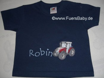 Schwarzes personalisiertes T-Shirt fuer den Bauernhof Fan mit einem gestickten Traktor.